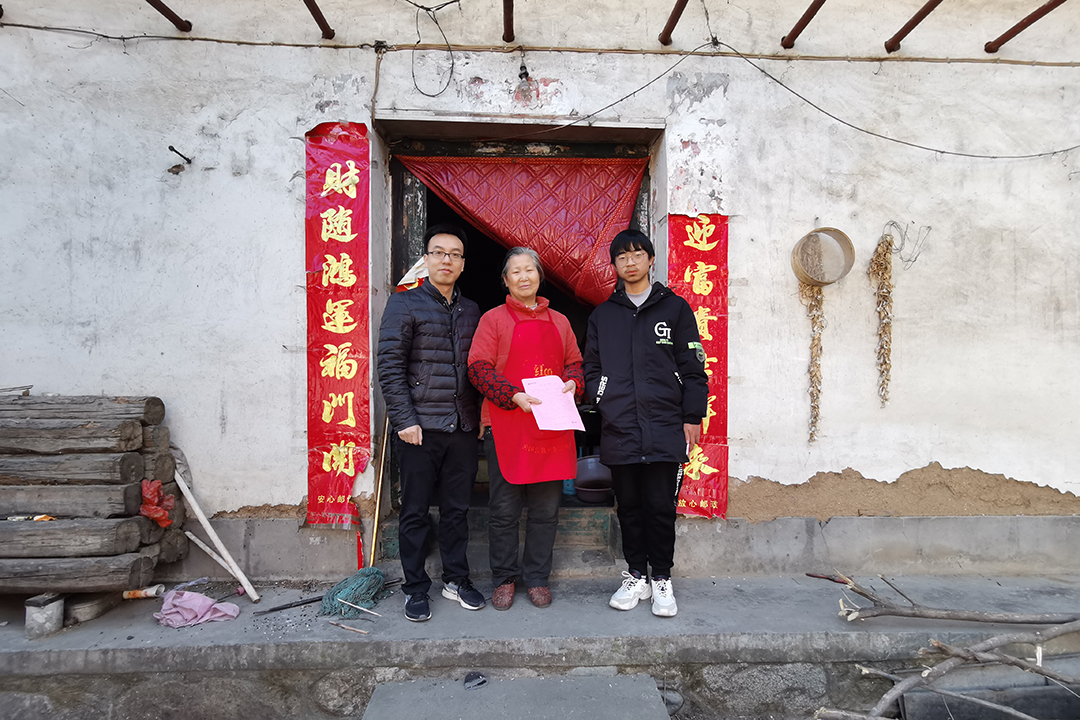 市場(chǎng)春節(jié)慰問(wèn) (26).jpg